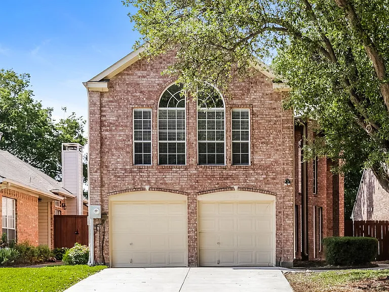 922 Golden Grove Dr — Photo 1