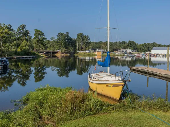 163 Marina Cove Dr, Gilbert, SC 29054