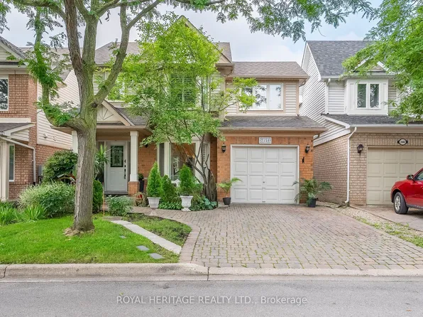 2158 Birchleaf Ln, Burlington, ON L7L 6G8