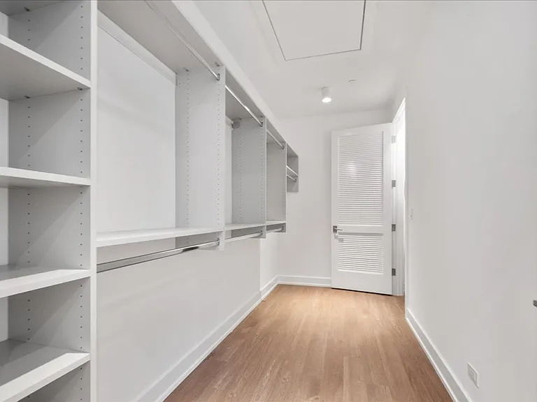 728 Lofts — Photo 12