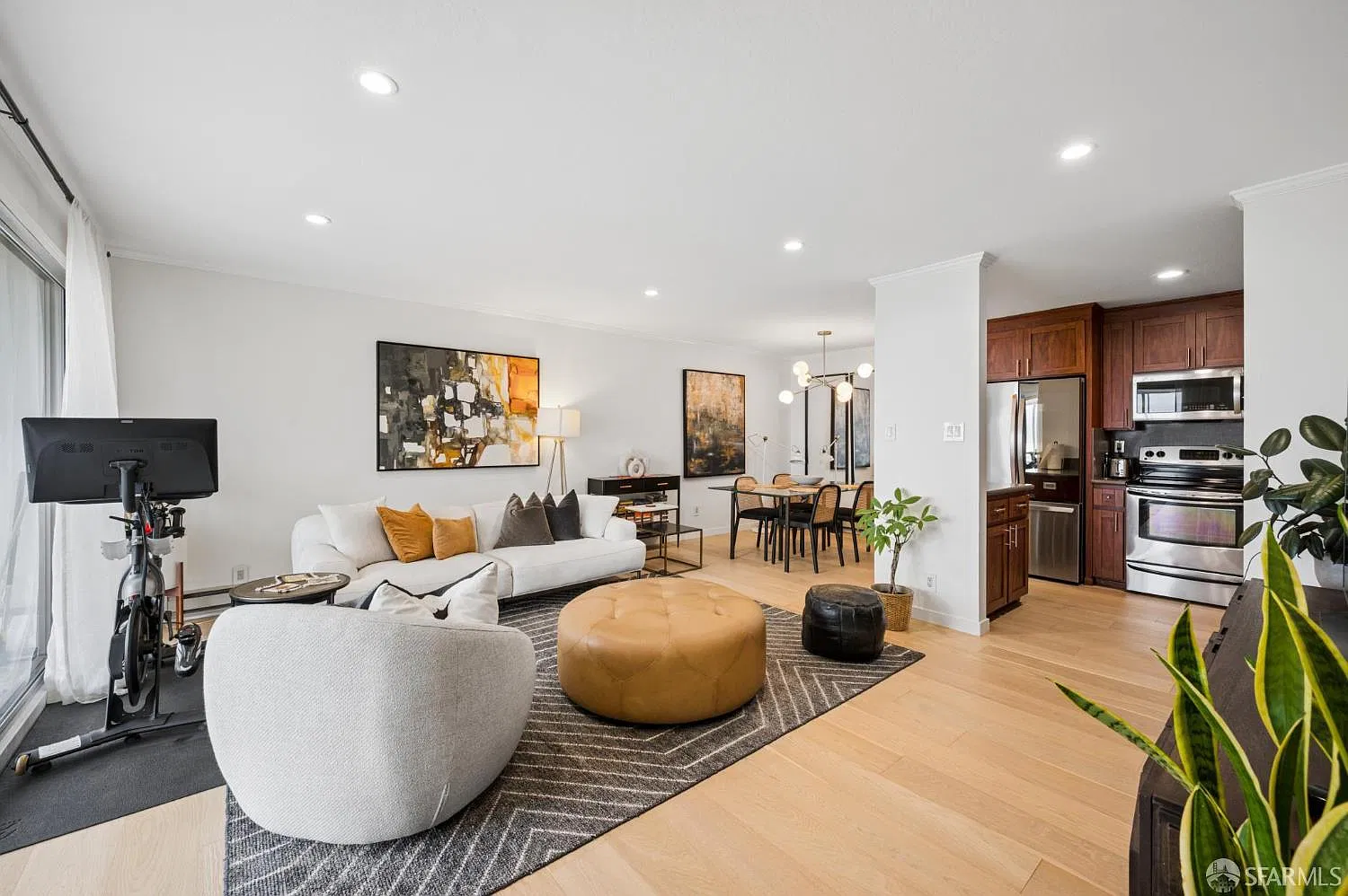 1 bed, 1.0 bath, 759 sqft, $5,195 — Photo 4