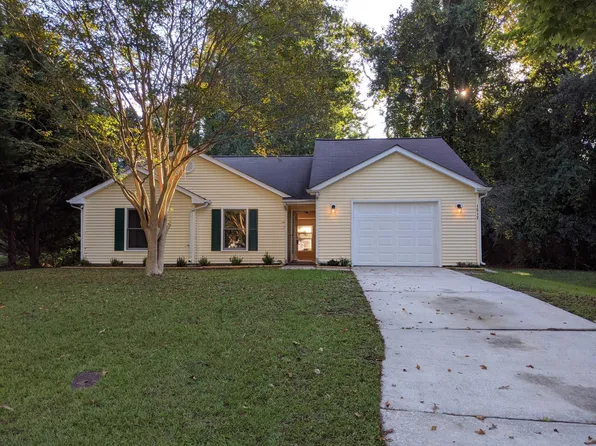 1512 Kempsey Cir, Fuquay Varina, NC 27526