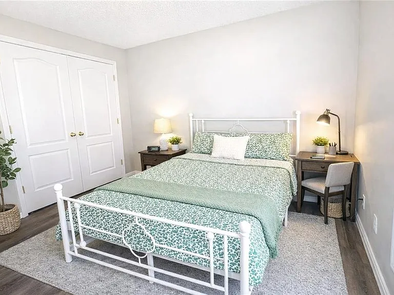 10348 Commons Xing — Photo 4