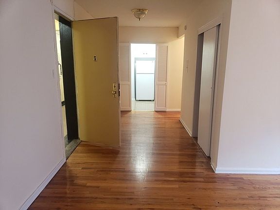 3rd image of 540 Ocean Pkwy APT 5A
