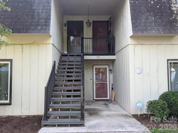 75 Jolly Ln APT D4, Hendersonville, NC 28739
