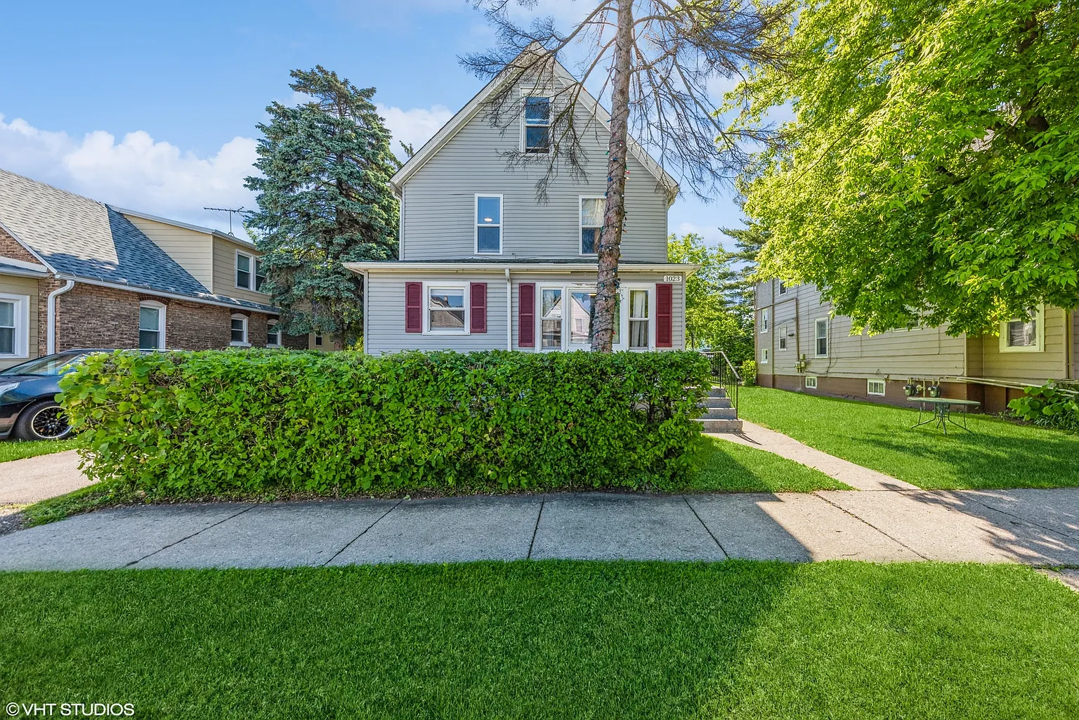 1023 Lincoln St photo 1