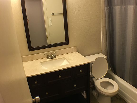 3rd image of 1304 Mariposa Dr APT 156