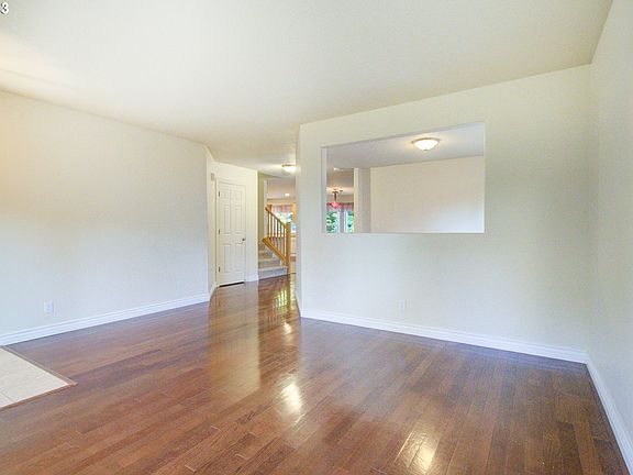 4th image of 2311 NE 96th St