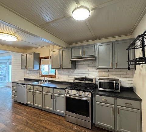 2nd image of 3819 Loraine Ave SW