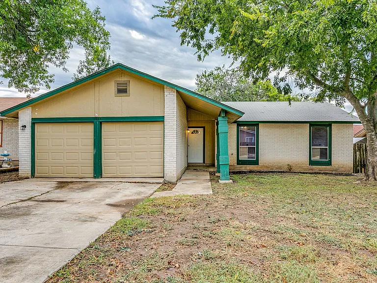 13226 Chesterton Dr — Photo 1