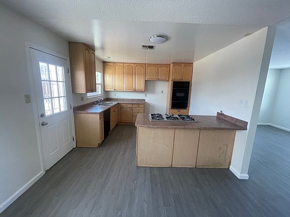 4th image of 6252 Dana Ave
