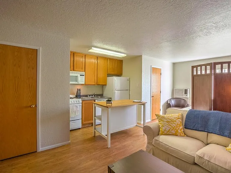 1409 Girard Blvd NE #U — Photo 19