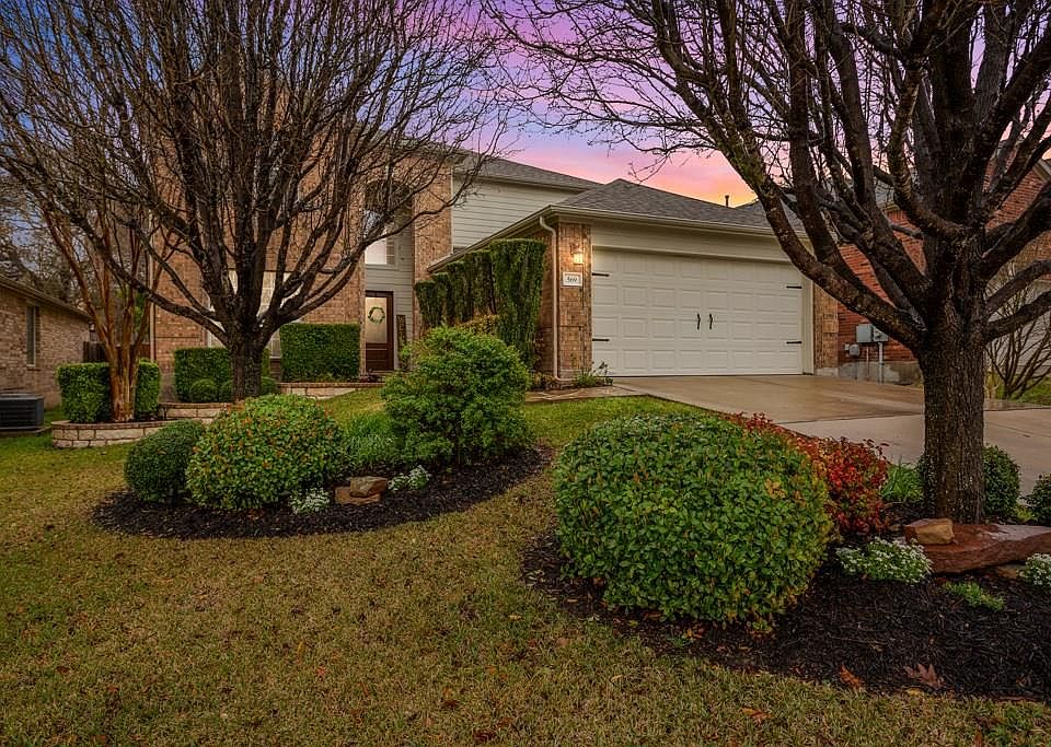 1st image of 569 Golden Creek Dr