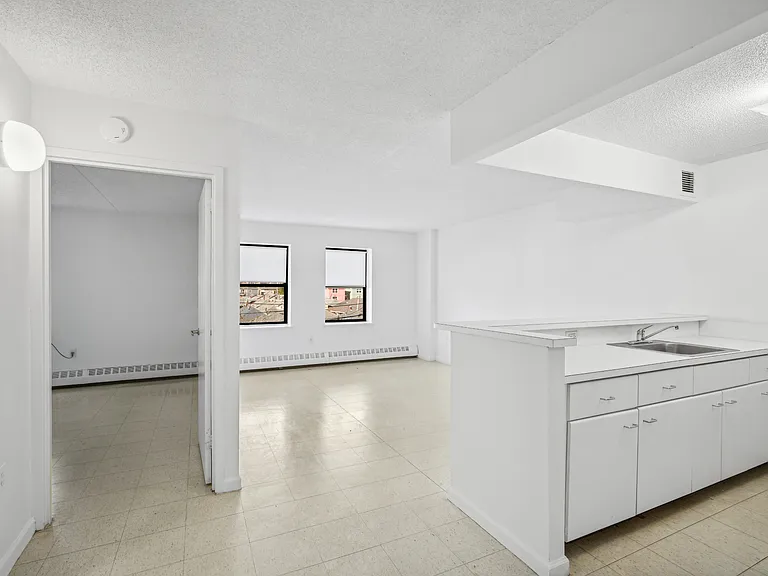 146 Beach 24 St #402 — Photo 1