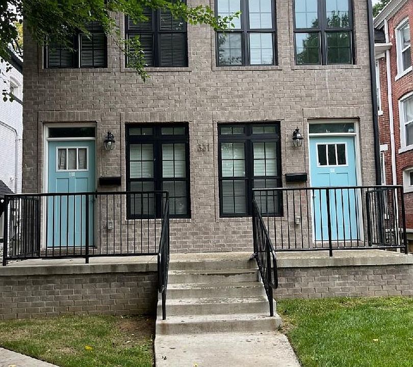 1st image of 331 E Saint Catherine St Unit 100