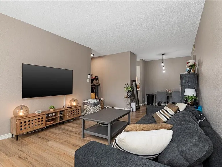 10047 Westpark Dr #33 — Photo 8