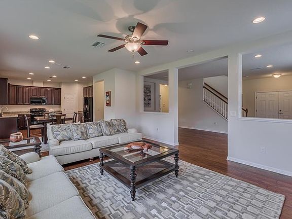 5th image of 11154 Belle Haven Dr