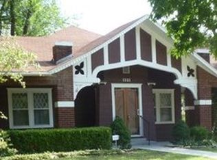 1321 E 11th Ave, Winfield, KS 67156