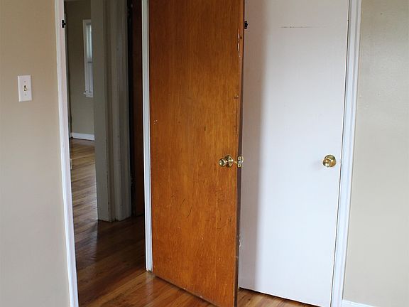 5th image of 793 W 11th St #C