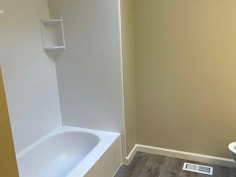 1615 Bellevue Way NE #1 — Photo 17