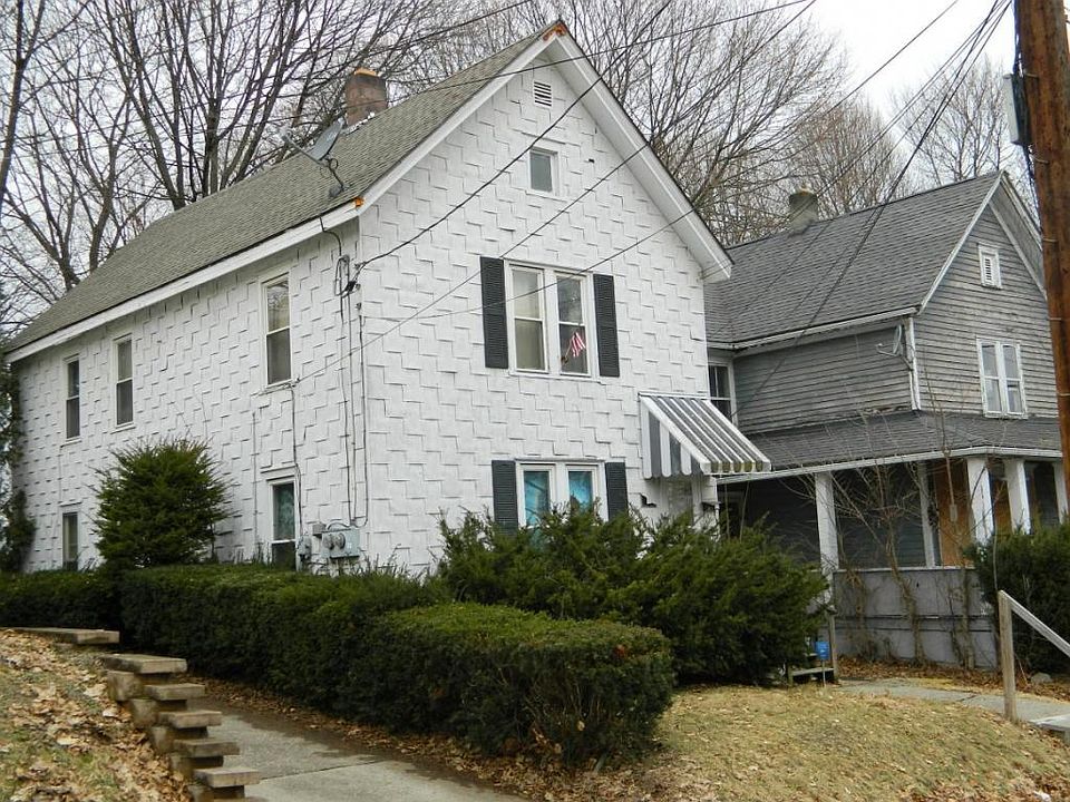 2nd image of 8.5 Vine St