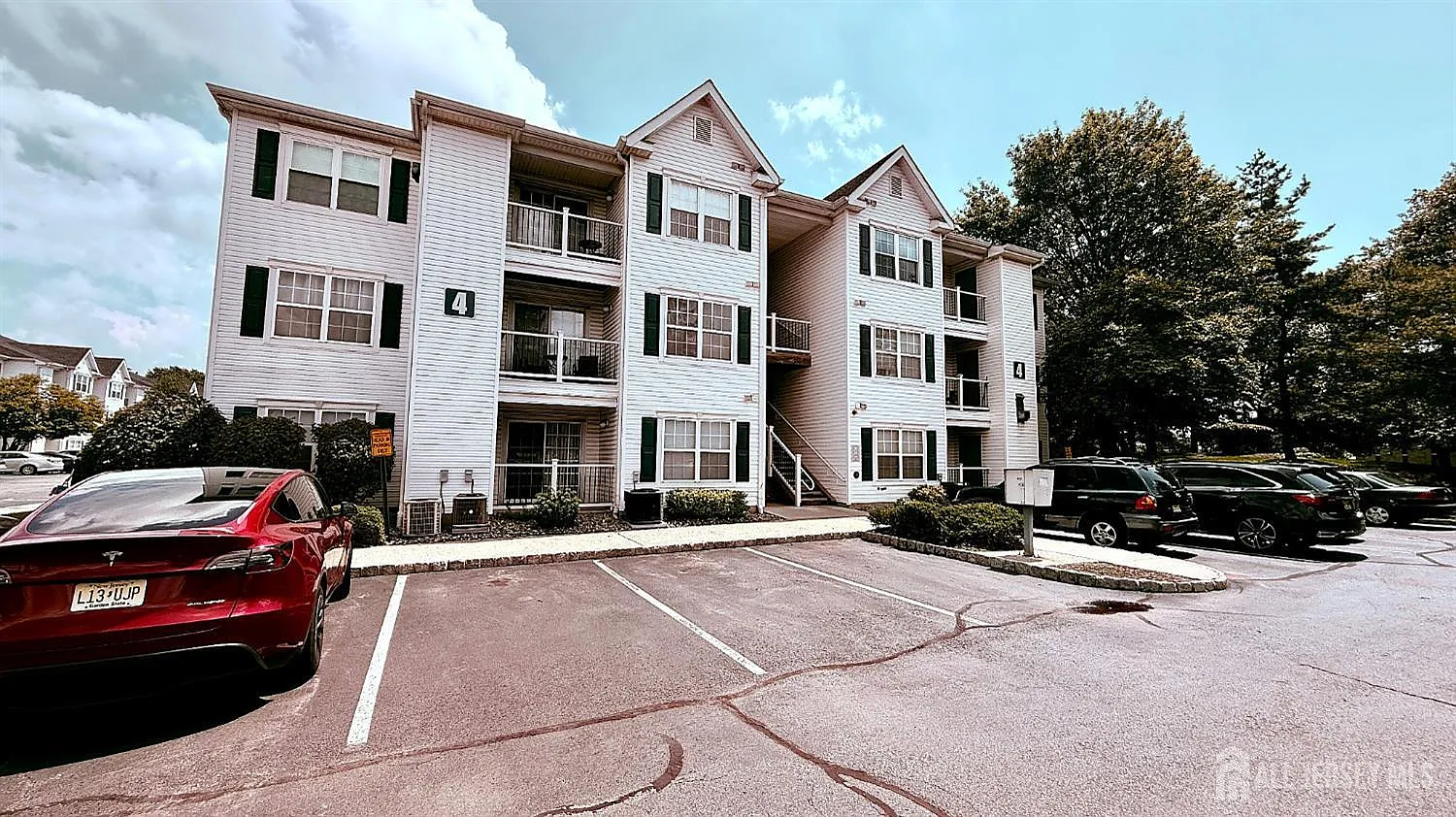 2 bed, 2.0 bath, 1034 sqft, $2,500 — Photo 1