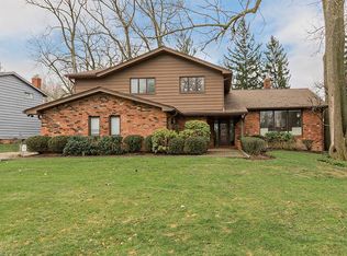 24500 Letchworth Rd, Beachwood, OH 44122