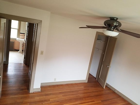 5th image of 1400 Kenmore Ave APT B2