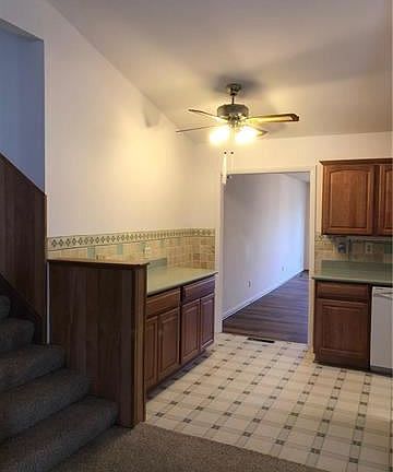 4th image of 1107 S Missouri St