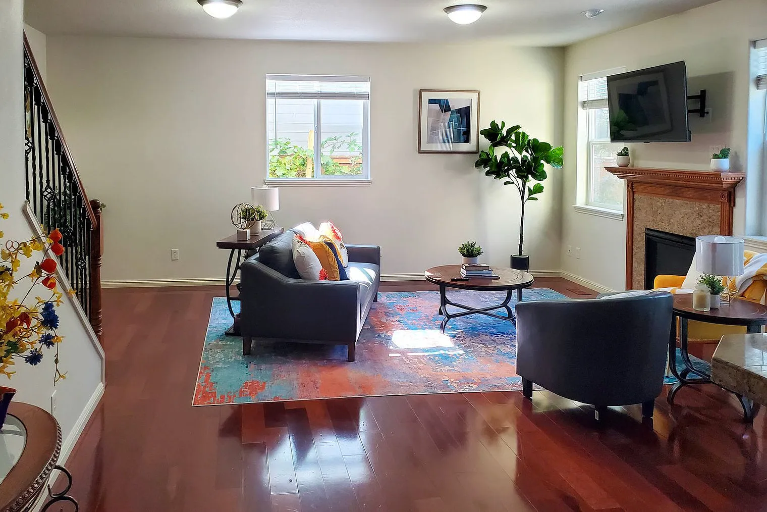 4 bed, 2.0 bath, 2034 sqft, $4,741 — Photo 4
