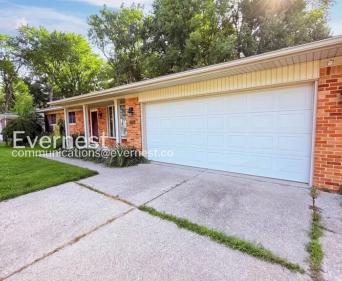 38424 Chartier St — Photo 2