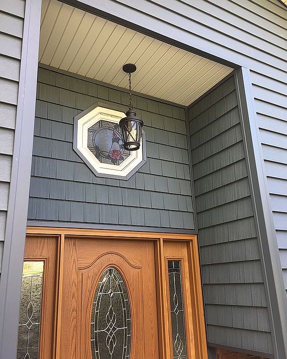 2nd image of 118 Forest Hts