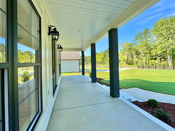3rd image of 3862 County Road 61