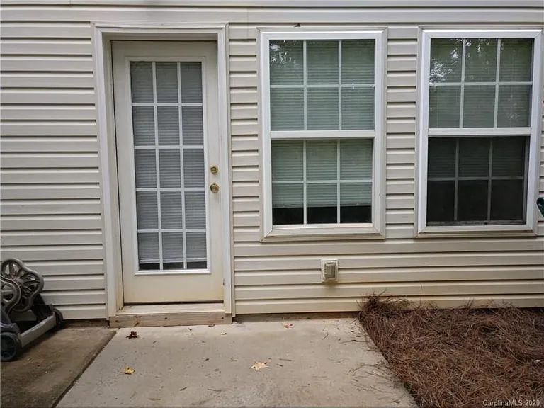 4058 Glenlea Commons Dr — Photo 9