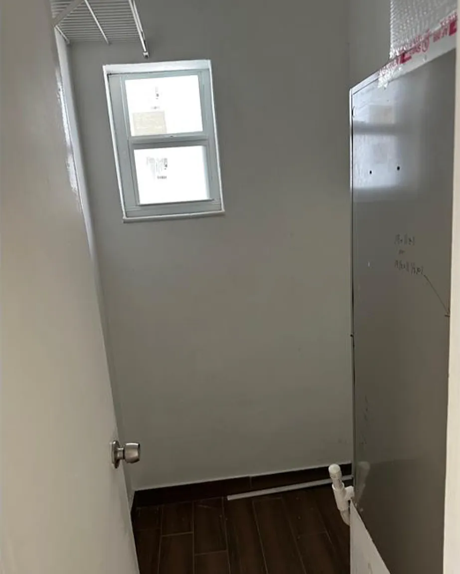 2 bed, 1100 sqft, $2,200 — Photo 4