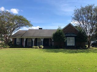 1832 McClain Dr, Greenville, MS 38701
