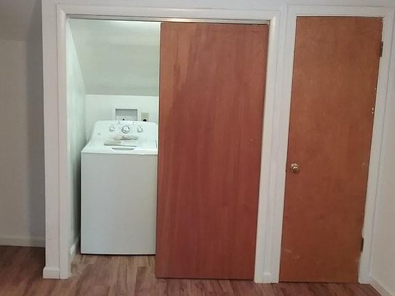 Back BDRM with laundry