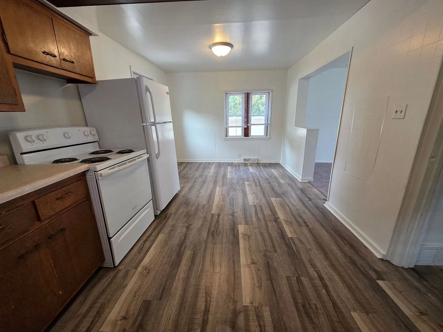 935 Dousman Street, Green Bay — Photo 2