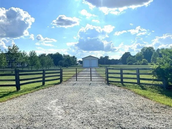 2689 Jeffery Rd, Oregonia, OH 45054