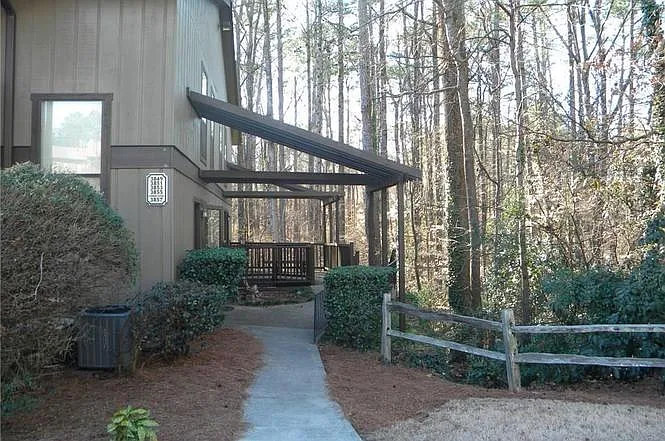 3851 Cedar Cir #3851