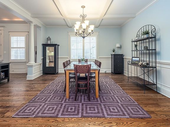 5th image of 1813 Enclave Green Ln W