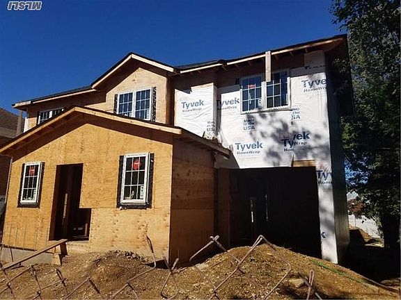 2nd image of 1056 Quentin Pl