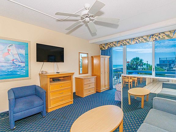 3rd image of 1304 N Ocean Blvd. #202