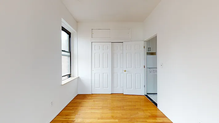 Rented by Bond New York | media 8