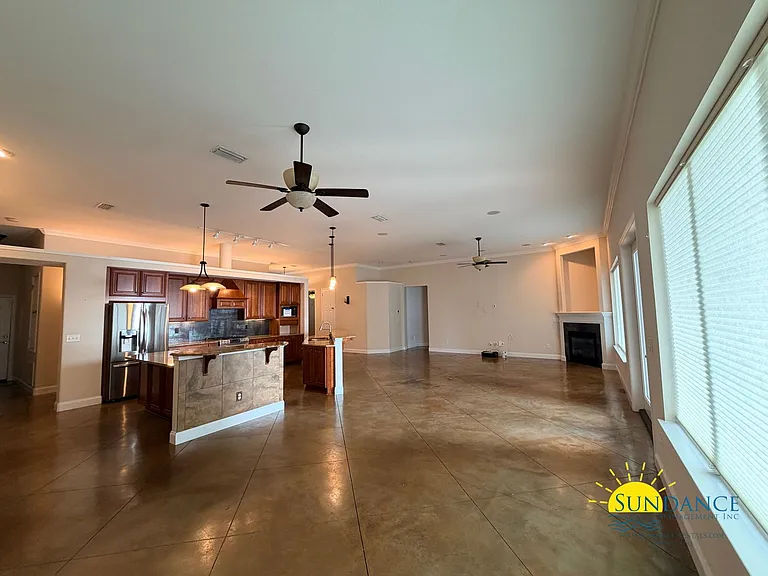 249 Beachview Dr — Photo 6