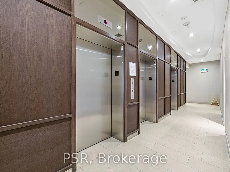 5740 Yonge St #210 — Photo 4