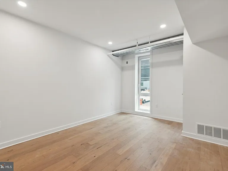 1416 Frankford Ave #206 — Photo 23