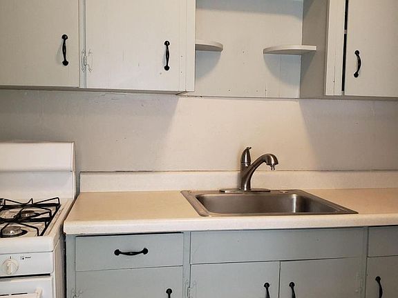4th image of 524 Gladstone Blvd Unit 5