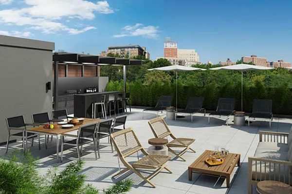 Rented by Bizzarro Agency | media 14