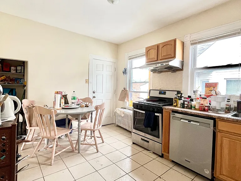 110 Murdock St #2 — Photo 15